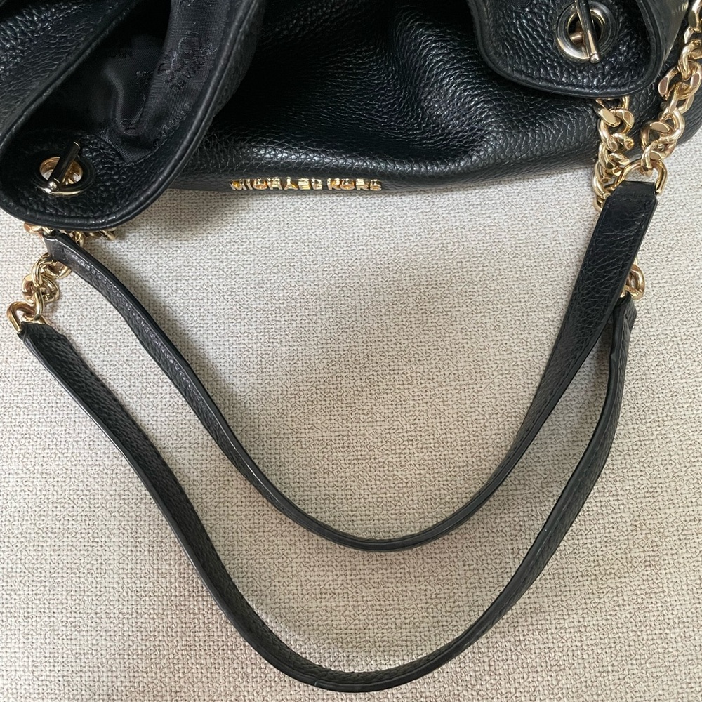 Michael Kors Jet Set Bag - Picture 2 of 16